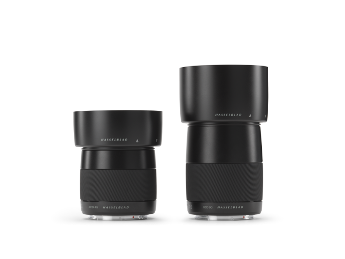 随 X1D 的推出，同时也有两支 XCD 镜头面世，分别是 45mm f/3.5 与 90mm f/3.2 。