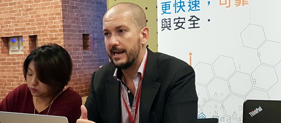 Akamai亚太区资安与策略总监Fernando Serto近日来台时也揭露了他们如何利用自家全球DNS防护服务,来侦测和防堵新兴挖矿绑架的作法。