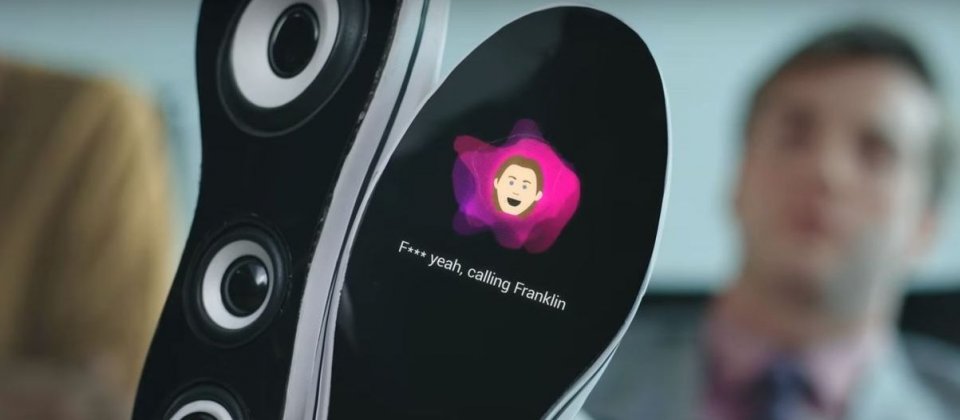 T-Mobile发表了Sidekicks智能手机球鞋,会议中也能拨出电话会议。