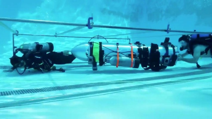 Space X 的迷你潜艇，最终没被泰国救援团队采用。