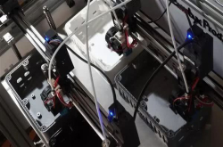 3D打印机的新玩法 10个打印头了解一下
