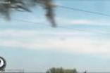 菲律宾惊现UFO？网友：飞行器在云层上空盘旋