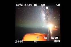 30,000呎高空摘星无难度，摄影师教飞机影银河方法