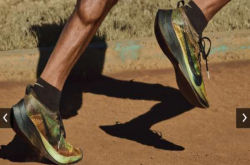 为选手量身打造的NIKE3D打印轻量化球鞋