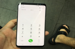 2000块的三星S8值不值得买？自用半年告诉你 优缺点很明显