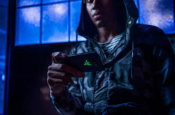 雷蛇RazerPhone2发布 灯厂自然要玩灯