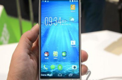 直击MWC2015：Acerf/1.8特大光圈手机JadeZ领航