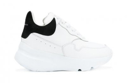 复古味大行其道︰Alexander McQueen 跑鞋加入战团