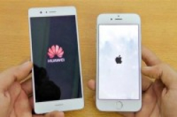 华为终于啃下最难啃骨头！这一幕看呆Apple