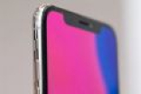 iPhone X什么时候上市 苹果X的真机现身韩国地铁：正发短信