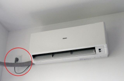 平时不用空调 需要拔掉插头吗？听电表小哥一说 才知这么费电