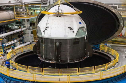 SpaceX载人龙飞船2024年登陆火星