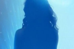 荣耀手机将迎来首位女代言人超神秘