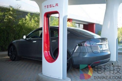 马斯克的终极大招 特斯拉将为Model3性能版车型终身免费充电