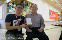 袁隆平最喜欢什么手机品牌呢？答案就是华为