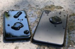 “防水”iPhone7浸落水会点？