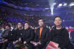 贾跃亭发全员信：不断扩张烧钱导致资金链紧张