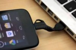 手机充电方式盘点：你的姿势是哪种？