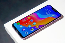 华为狂暴来袭 6.9寸2K屏＋麒麟970＋6G大内存＋6000mAh 价格惊喜
