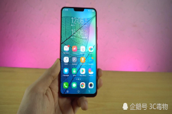 为什么iPhoneX不用屏下指纹解锁看完这个测试你就明白了