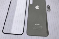 【果迷注意！】iPhone8玻璃盖板现身全面屏幕内置指纹识别