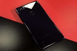 小米MAX3遭遇拦路虎360N7Pro成难缠敌手