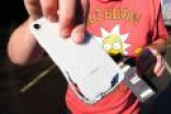 30米高空摔机测试：结果再次证明iPhone 8变脆弱