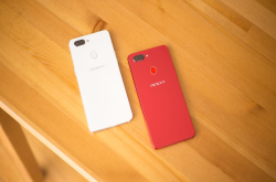OPPOR15三色全家福：你喜欢渐变色还是纯色？