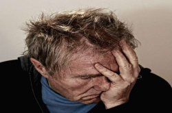 比女生爱自拍还可怕的就是男生爱自拍全球自拍致死案例75%是男性