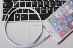 苹果公司认可的iPhone安全数据线