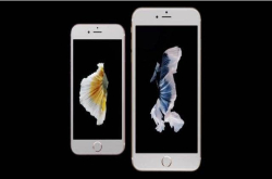 iphone：水深不语人稳不言？