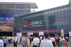 跟记忆中MWC很不同的上海MWC，然后重点其实只在门禁森严的W3馆