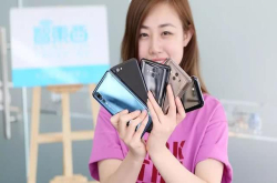 16个月五款产品 华为AI手机极速进化