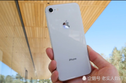 苹果终于良心 iPhone8价格再创新低 网友：怪自己买早了