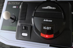“情怀岂止任天堂”SegaMegaDriveFlashback迷你世嘉五代试玩