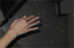 黑夜光点之谜
