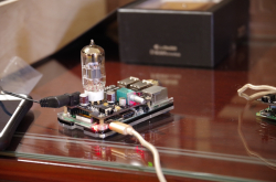 TAA音响展：HitOoAudio展示树莓派专用真空管耳机扩大机扩充板