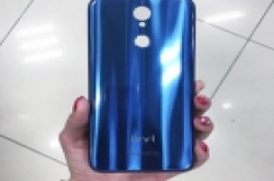 ivvi K5新机后盖曝光 将支持裸眼3D技术