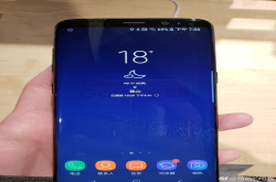 AMOLED屏最大问题曝光 或许这就是Mate20不用三星屏的主要原因
