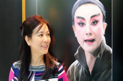 戏曲‧高球‧再发现郑文雅的摄影世界