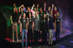 OpenAIFive与人类最终决战Dota2，人类仍略胜一筹