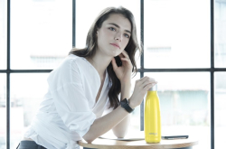 智慧保温瓶DrinKup告诉你如何聪明补充水分太烫还会提醒你