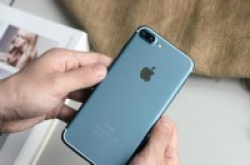 iPhone7真的有“海军蓝”只不过颜色有点浅