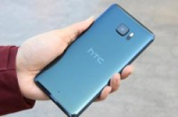 htcuultra厚度：htc u ultra屏幕是天马深度评测，htc u ultra怎么样好用吗？