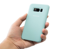 GalaxyS8‘原厂硅胶材质薄型背盖–蓝色款’入手开箱分享：体验轻薄原厂保护