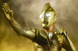 80、90后的回忆：超人迪加土豪金现身！