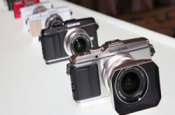 Olympus3机齐发！PENE-P3套装定价HK$7,390