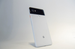 GooglePixel3/3XL续有消息流出大机浏海屏富士康生产