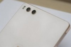 罗永浩：锤子R1镜头突出介意就别等了