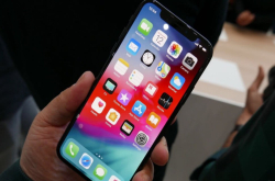 最可怜的iPhoneXR本月开售：有人买不起 有人看不起